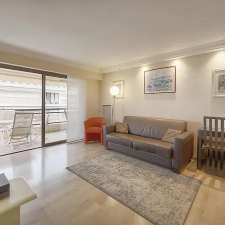 Frgk Athena Palm 1br Terrace, Ac & Ultra-fast Wi-fi