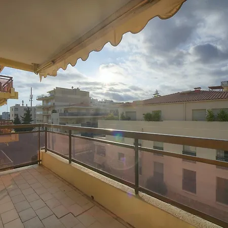 Frgk Athena Palm 1br Terrace, Ac & Ultra-fast Wi-fi Apartamento Cannes