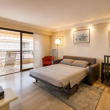 Apartment Frgk Athena Palm 1br Terrace, Ac & Ultra-fast Wi-fi Cannes