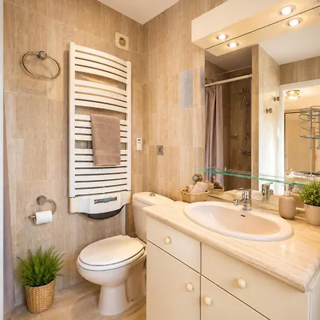 Apartamento Frgk Athena Palm 1br Terrace, Ac & Ultra-fast Wi-fi