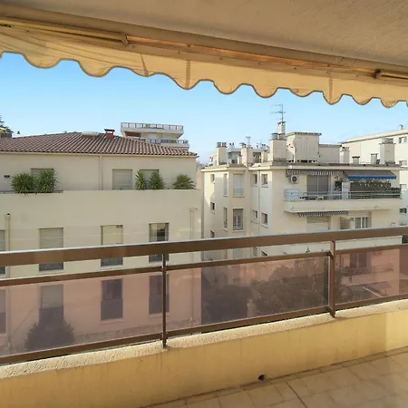 Frgk Athena Palm 1br Terrace, Ac & Ultra-fast Wi-fi Appartamento Cannes